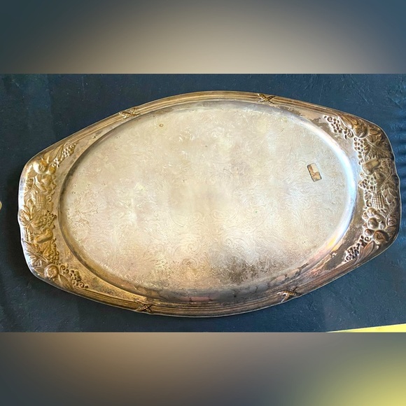 Vintage silver and crystal serving plater. 15 inches - Picture 6 of 7